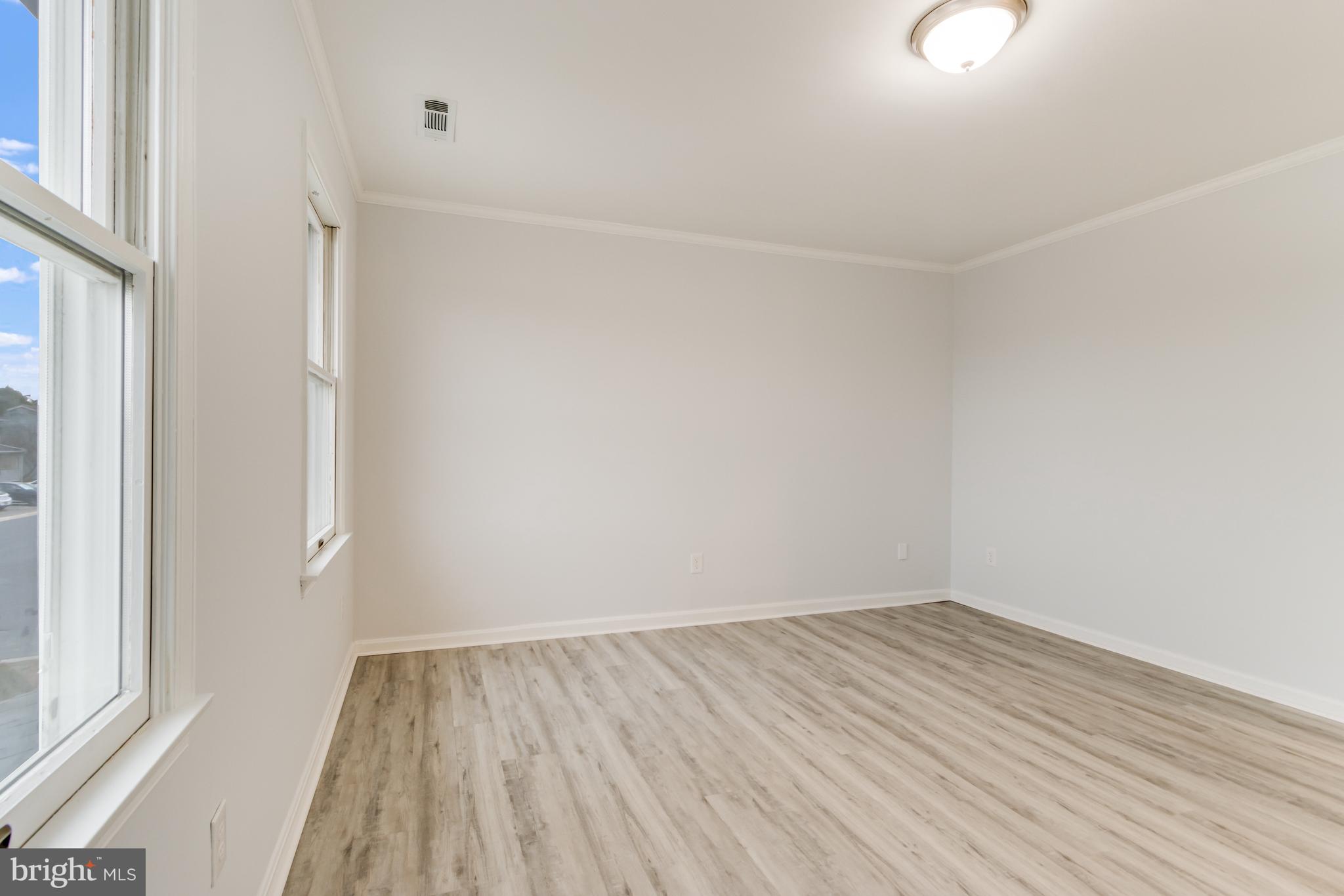 SHIPBUILDERS VILLAGE - Residential