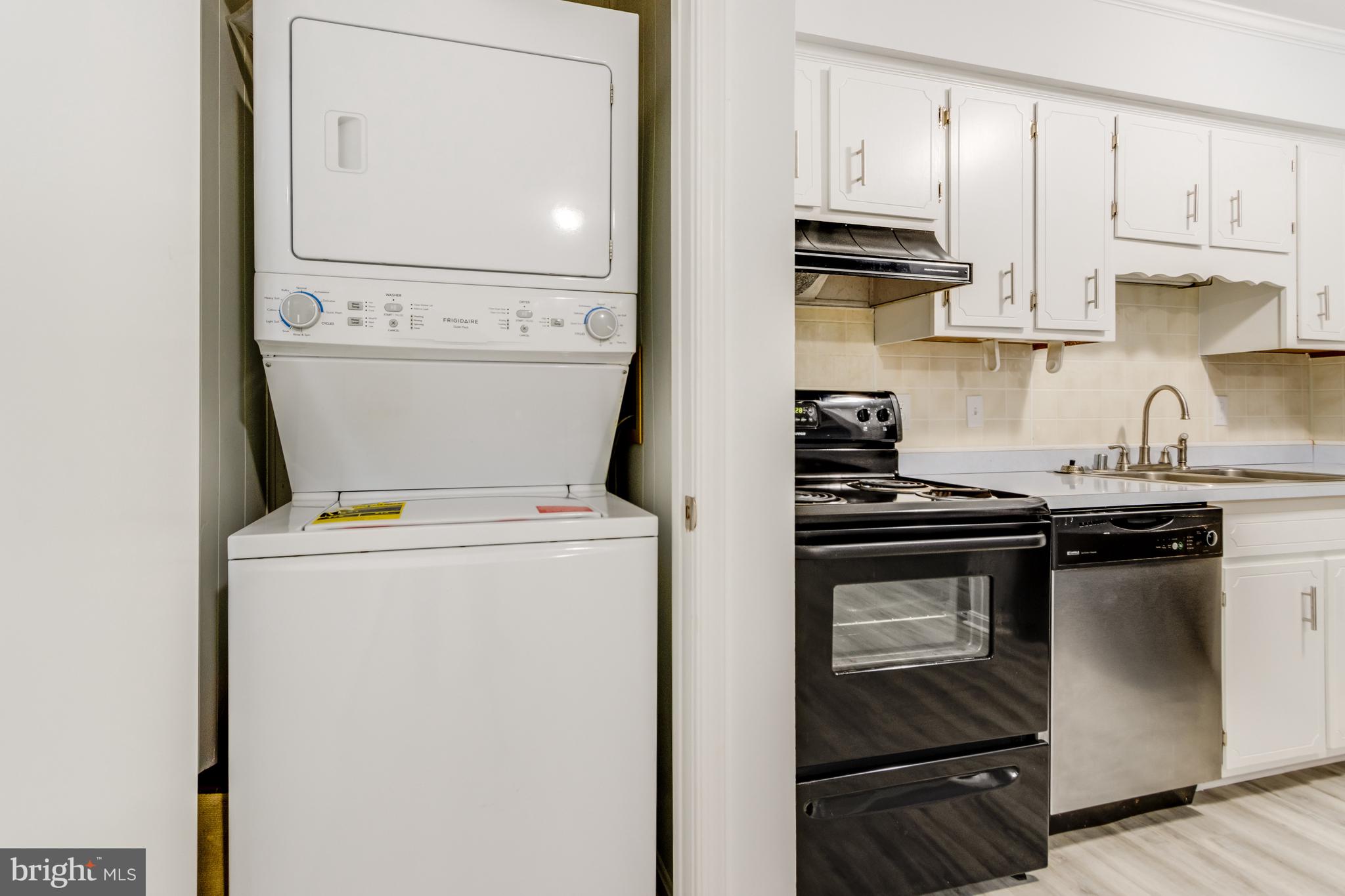 SHIPBUILDERS VILLAGE - Residential