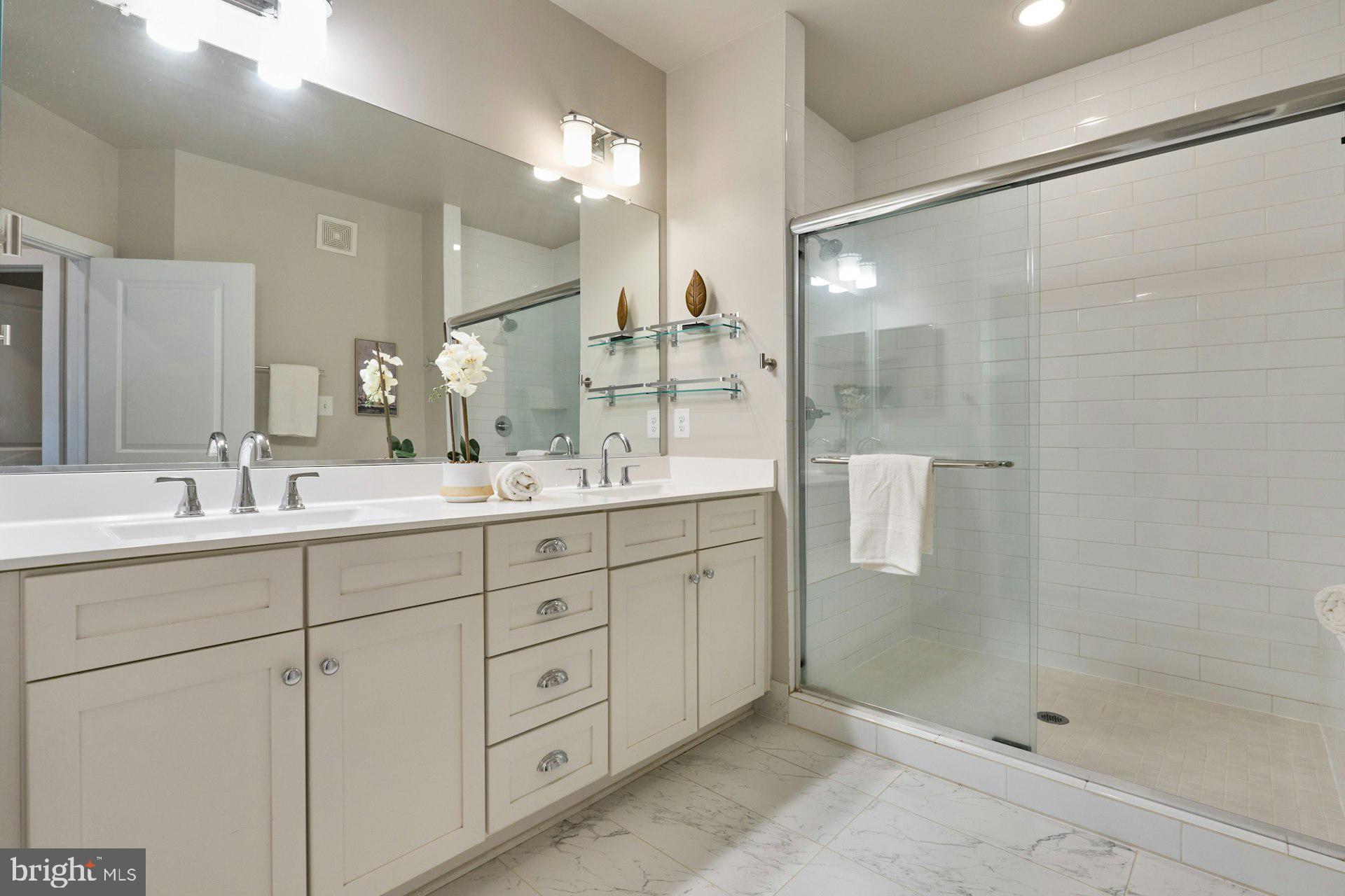 CARVER PLACE - Residential