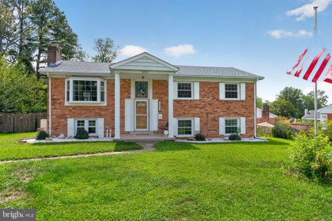 Photo of 2903 Adams Street, WOODBRIDGE, VA 22193 (MLS # VAPW2129334)