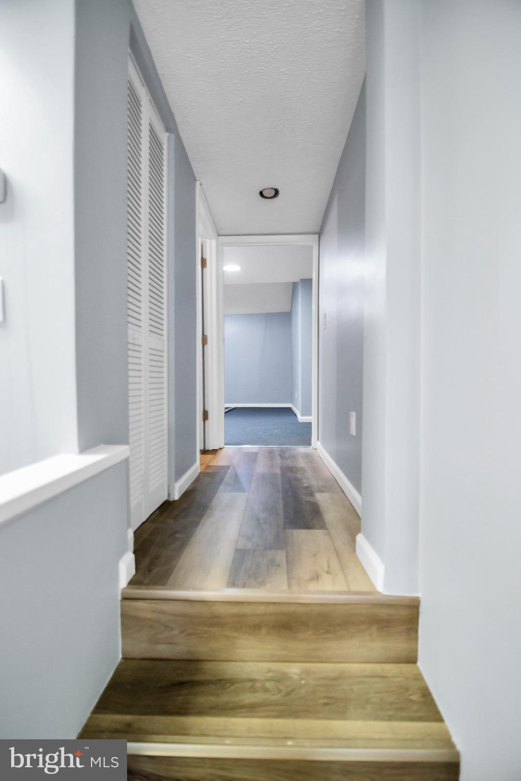 WAVERLY - Commercial Lease