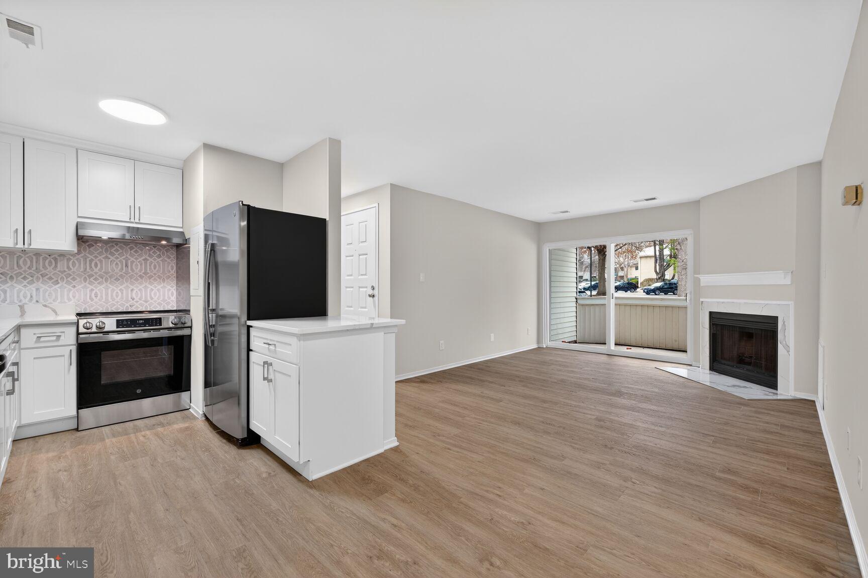 FARMINGDALE - Residential Lease