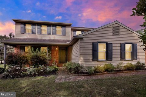 Photo of 212 S Homestead Drive, LANDISVILLE, PA 17538 (MLS # PALA2073356)