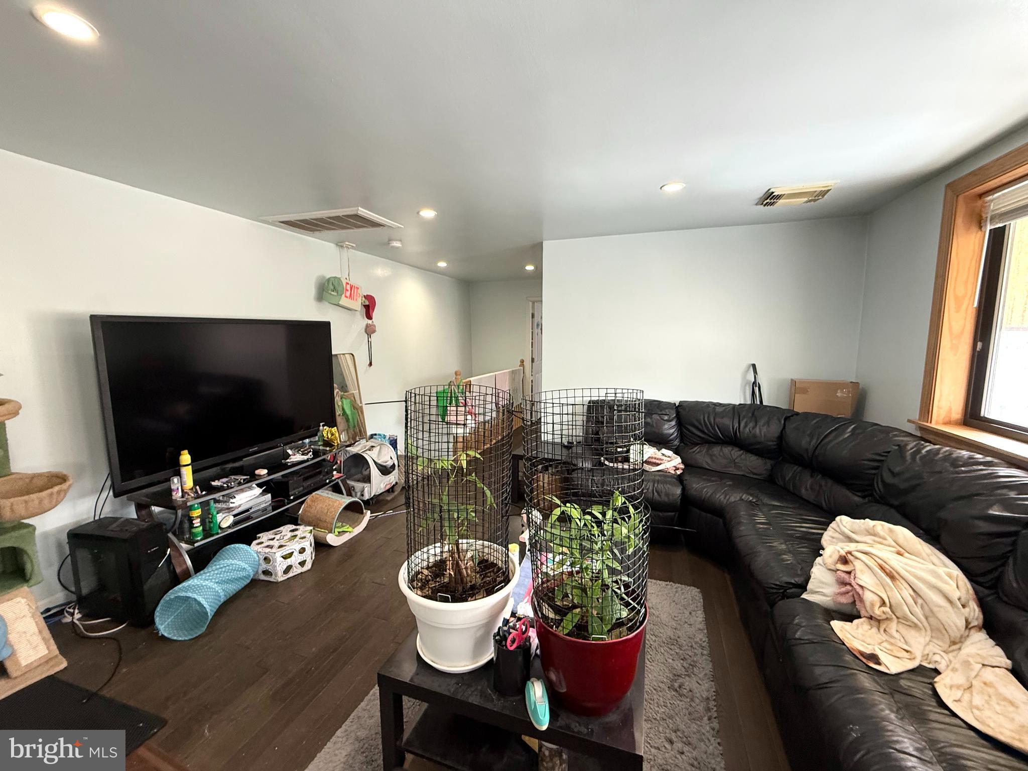 2555 S JESSUP STREET