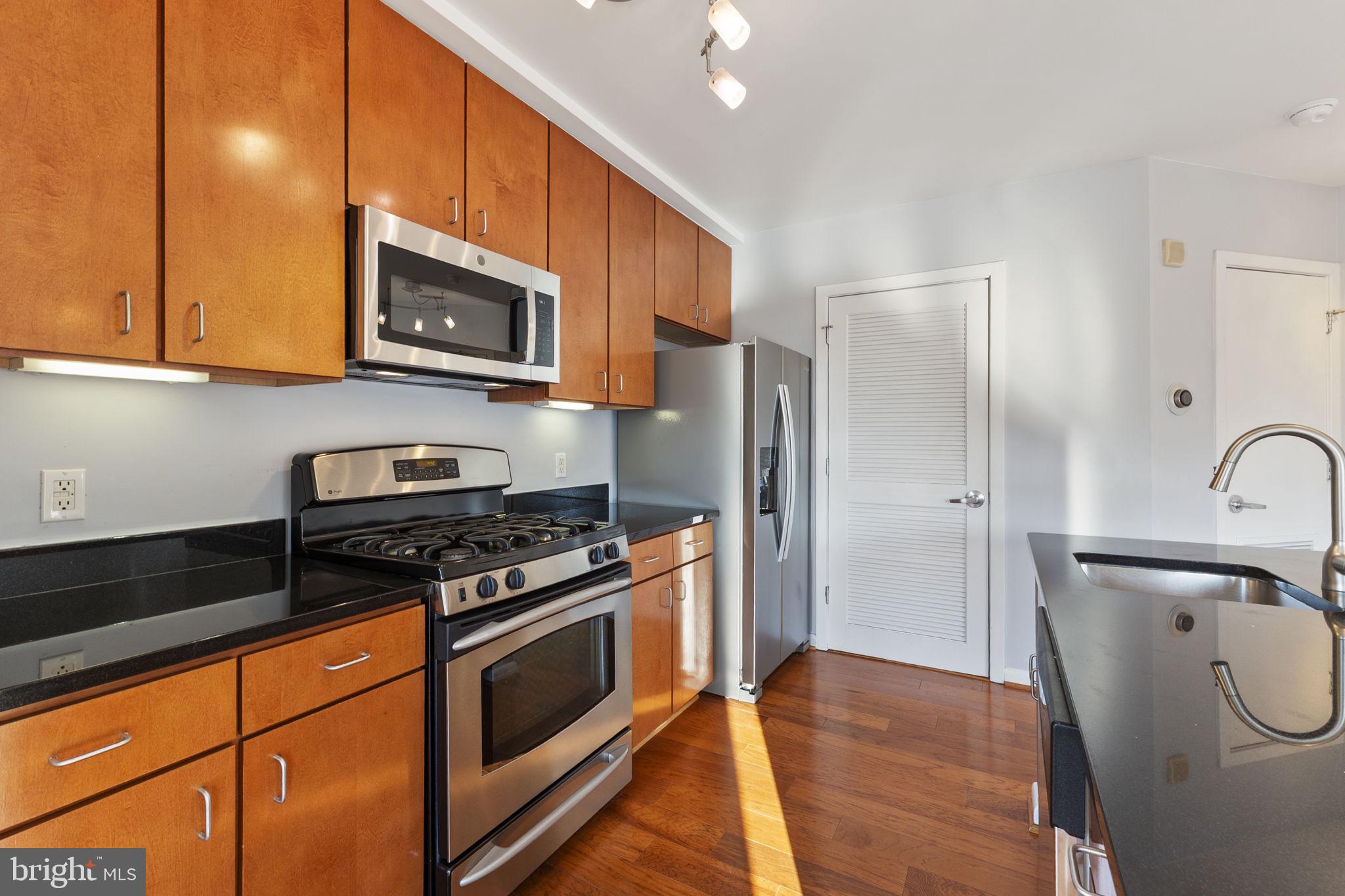 1001 L STREET NW 911