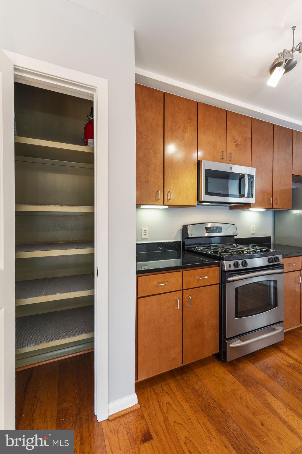 1001 L STREET NW 911