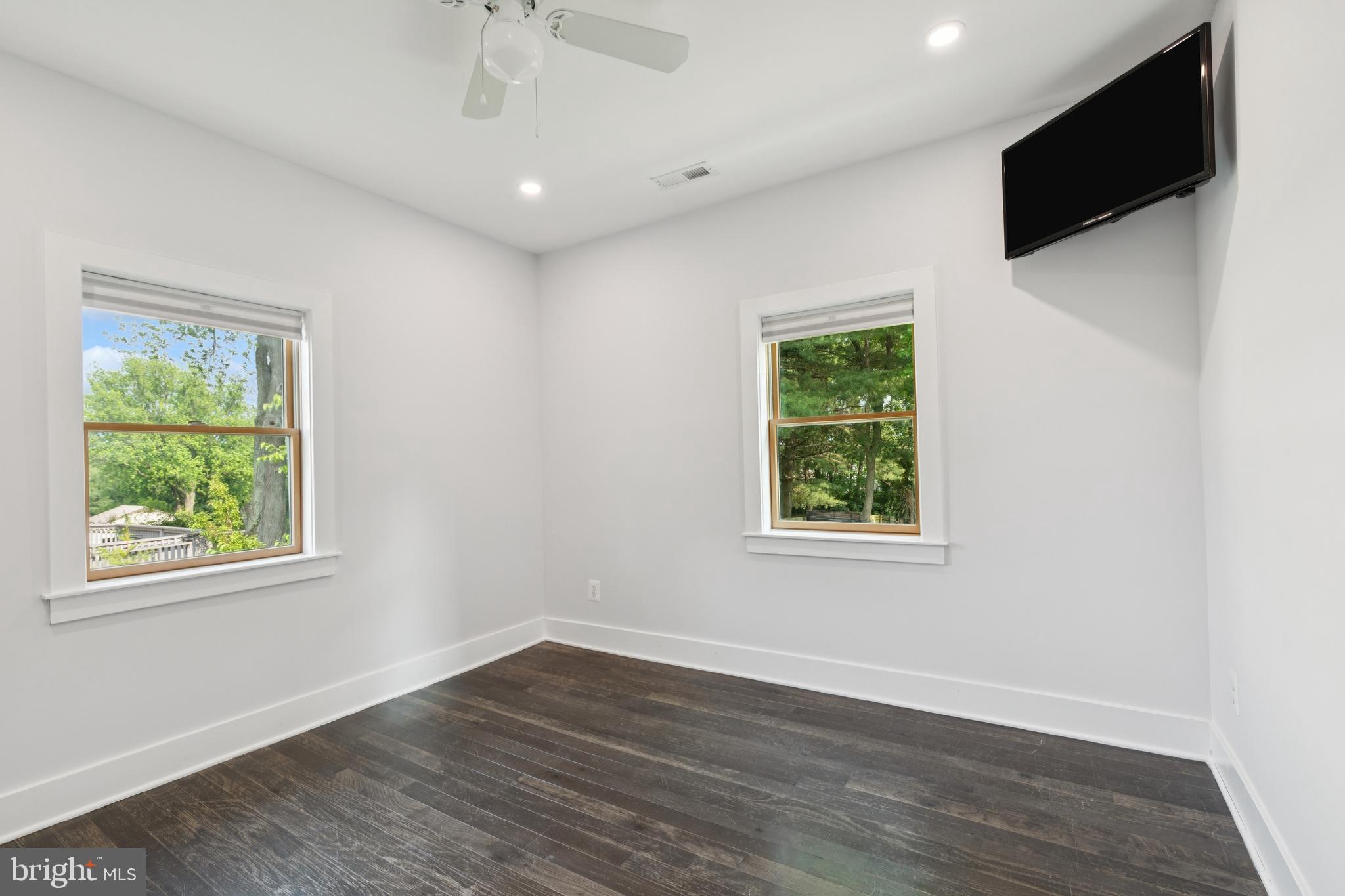 DAMASCUS OUTSIDE - Residential