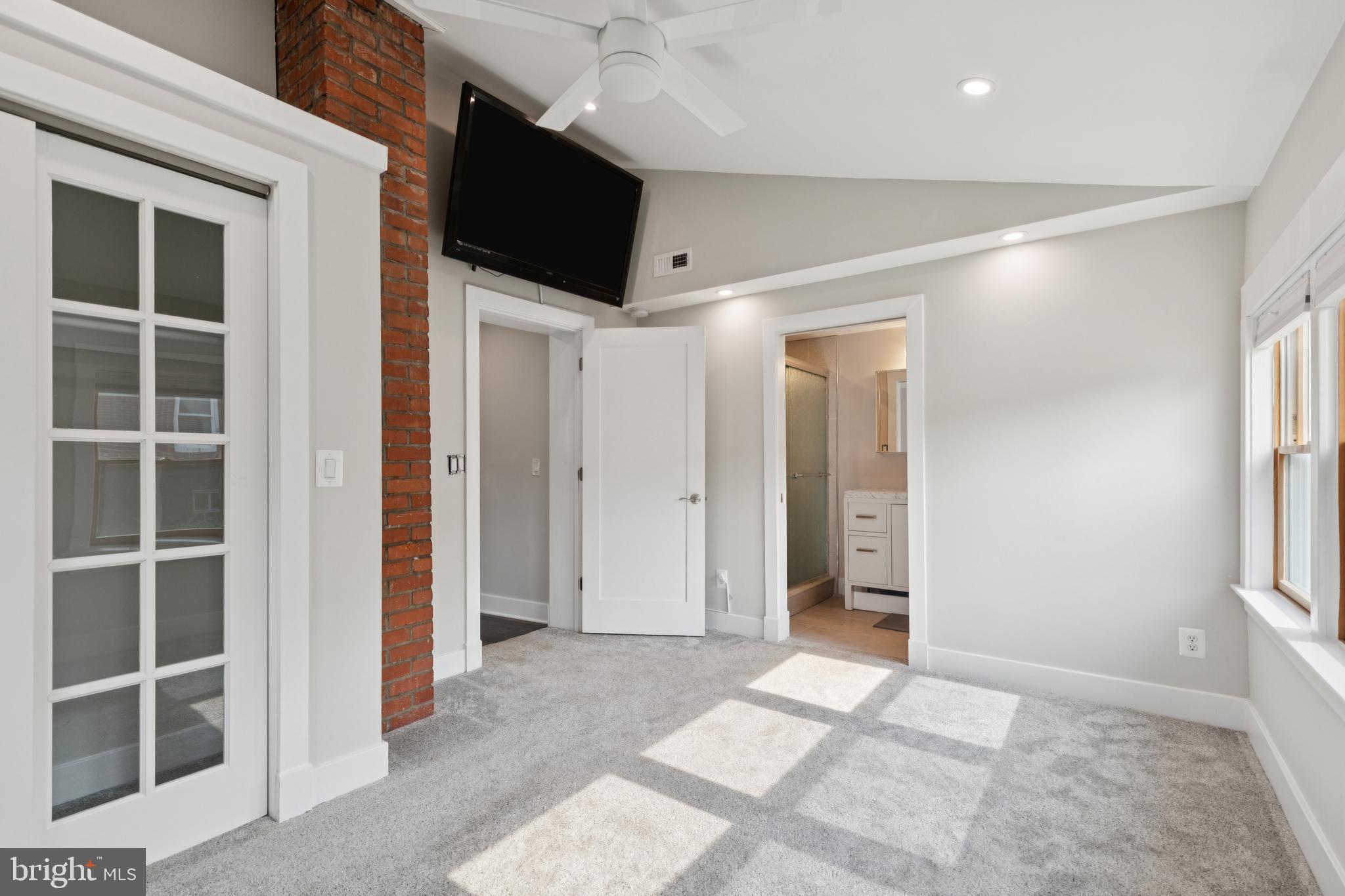 DAMASCUS OUTSIDE - Residential