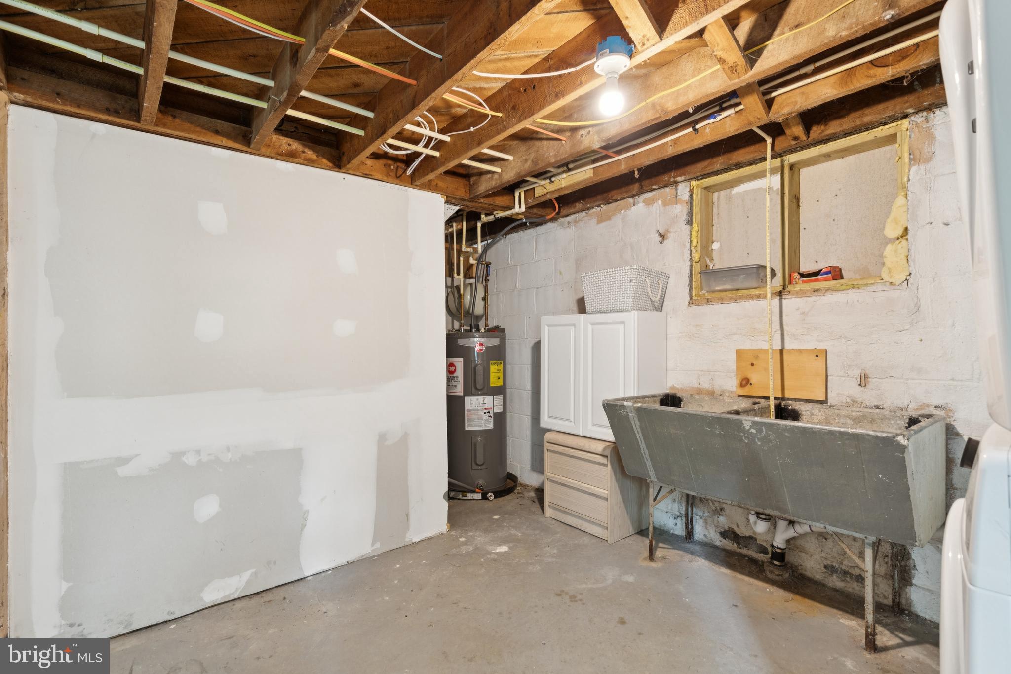 DAMASCUS OUTSIDE - Residential