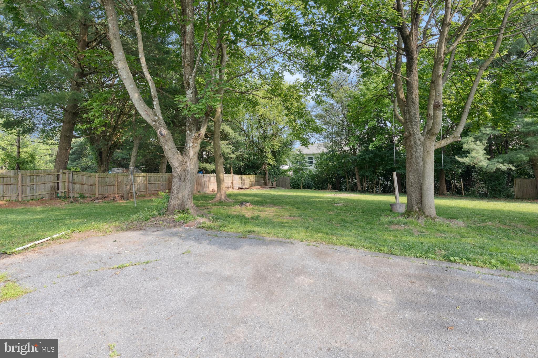 DAMASCUS OUTSIDE - Residential