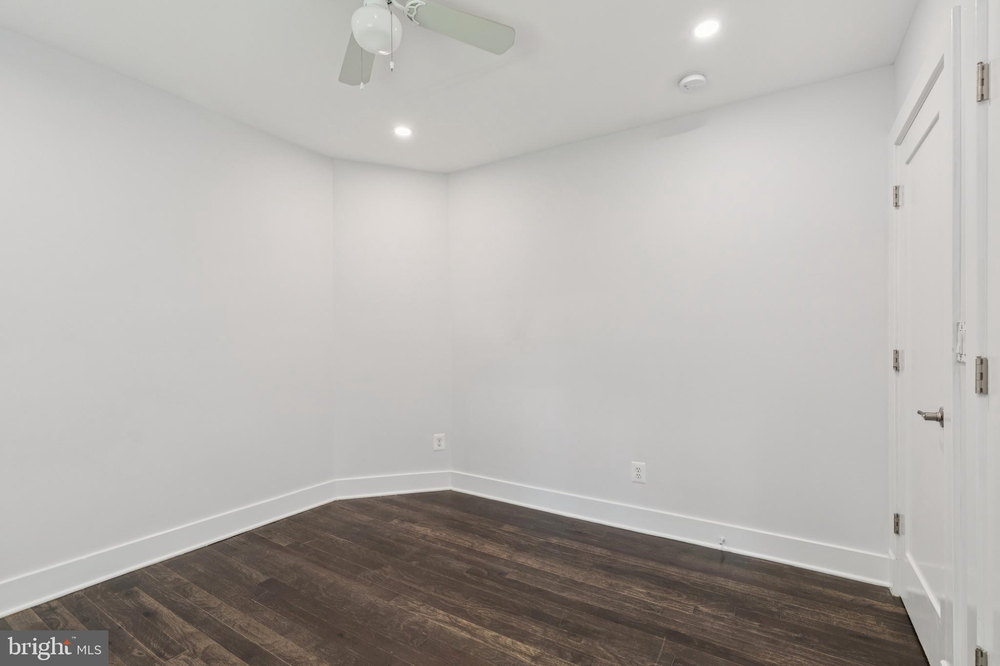 DAMASCUS OUTSIDE - Residential