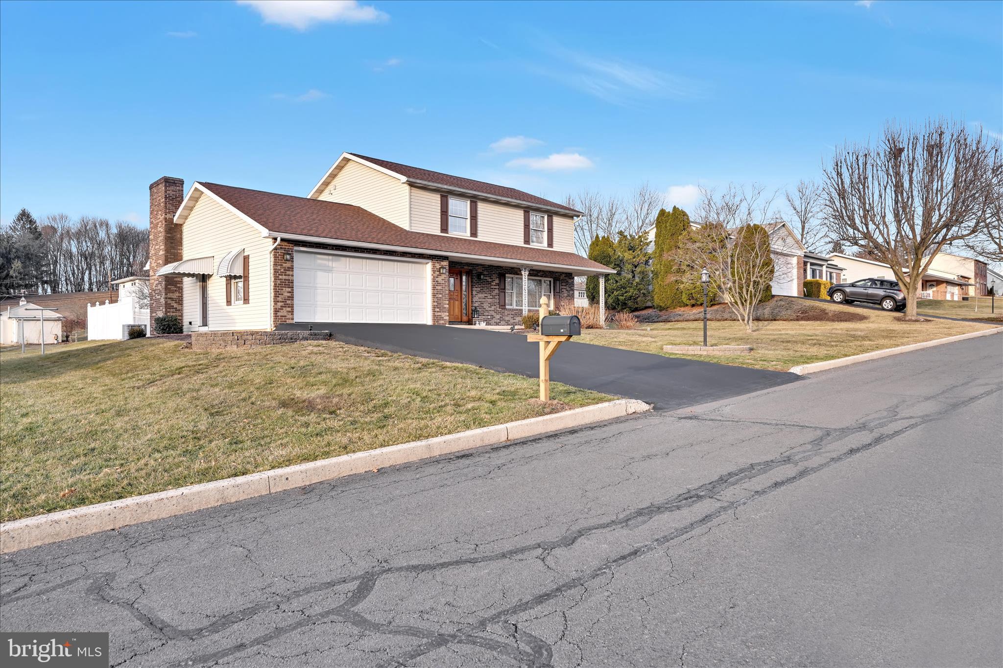 611 N ORCHARD AVENUE