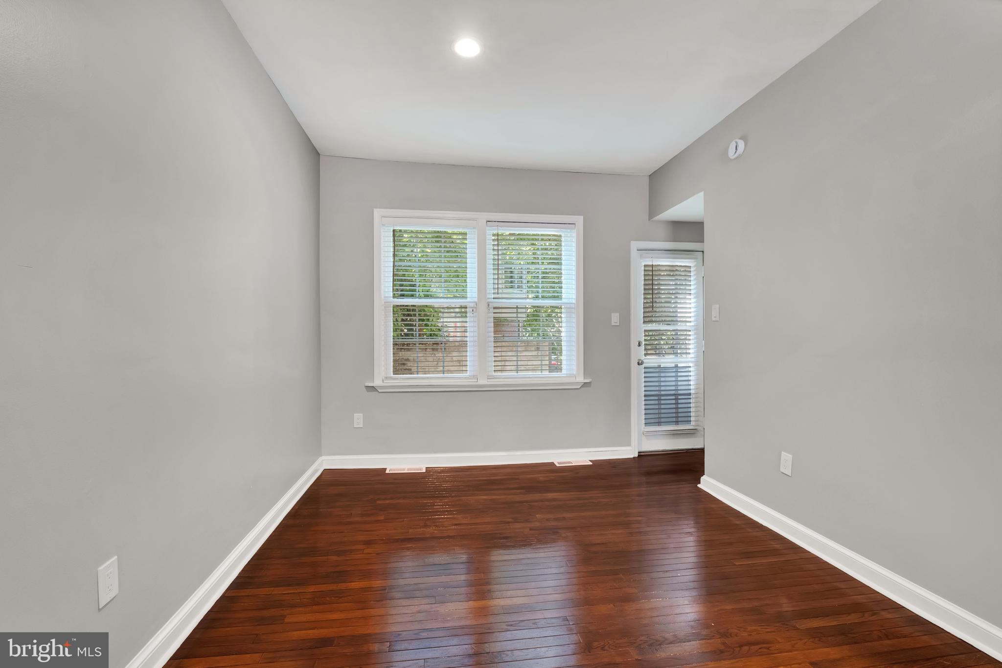 FAIRMOUNT - Residential