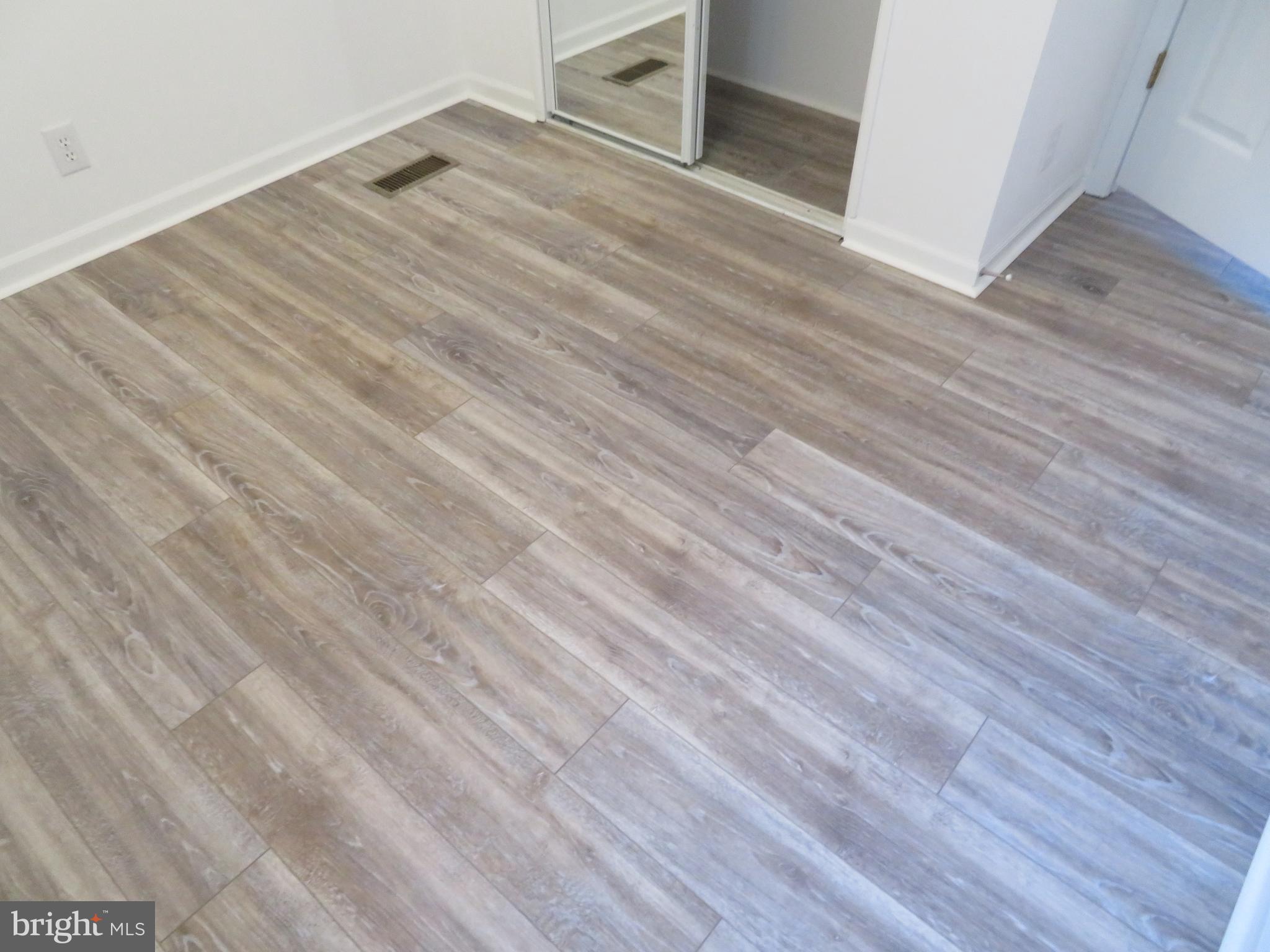 WHITE HORSE PARK I - Residential