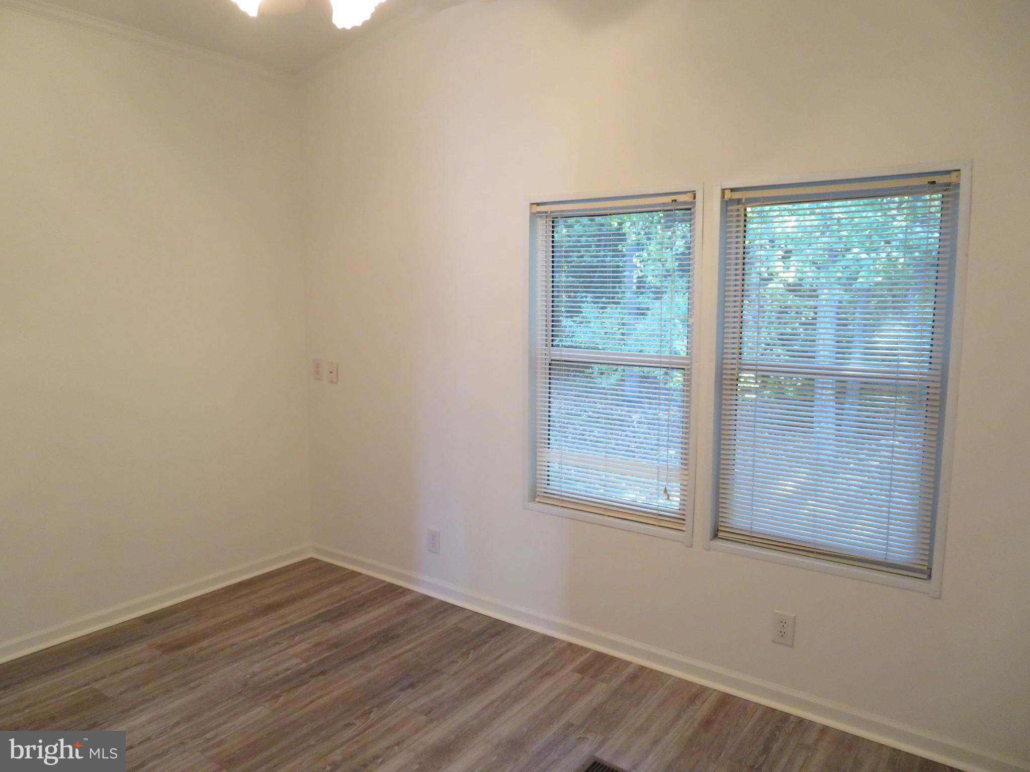 WHITE HORSE PARK I - Residential