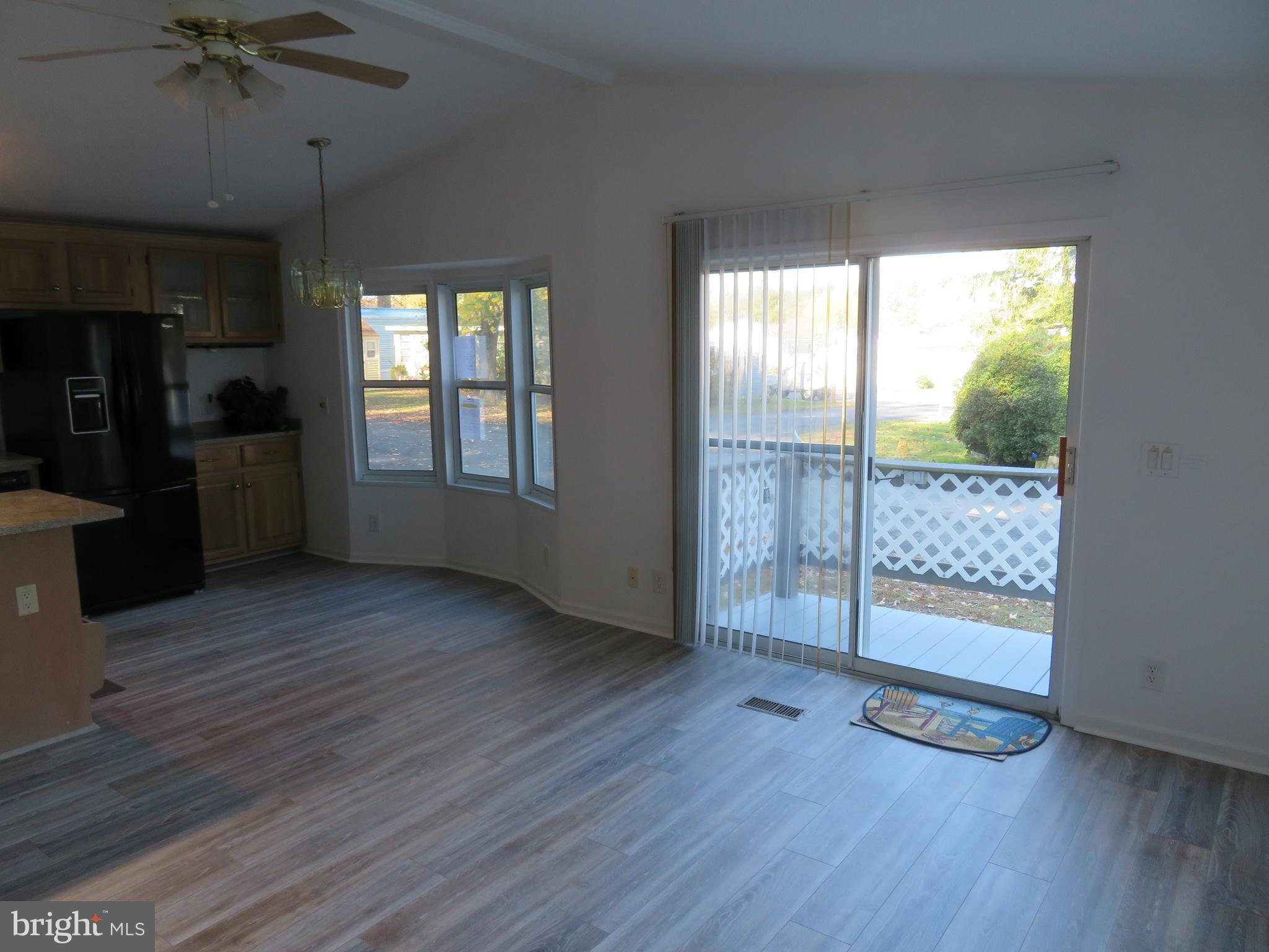 WHITE HORSE PARK I - Residential