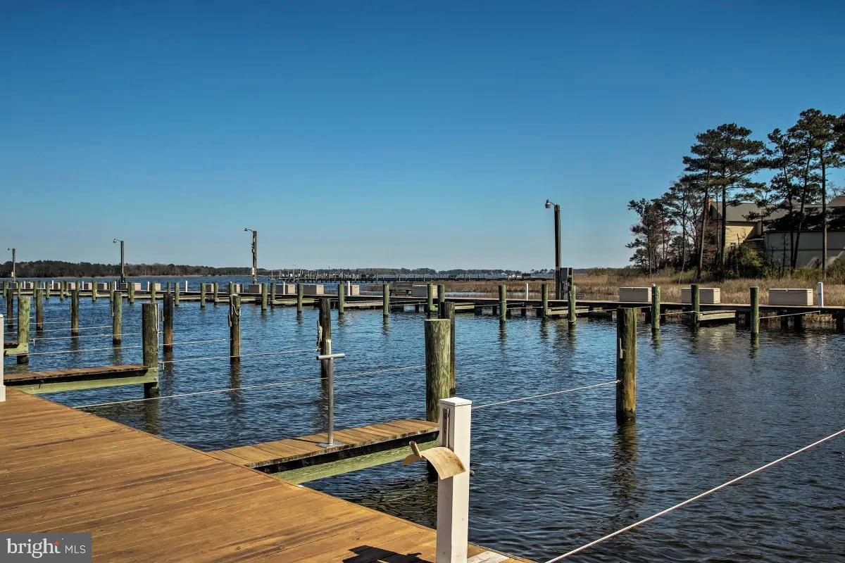 WHITE HORSE PARK I - Residential