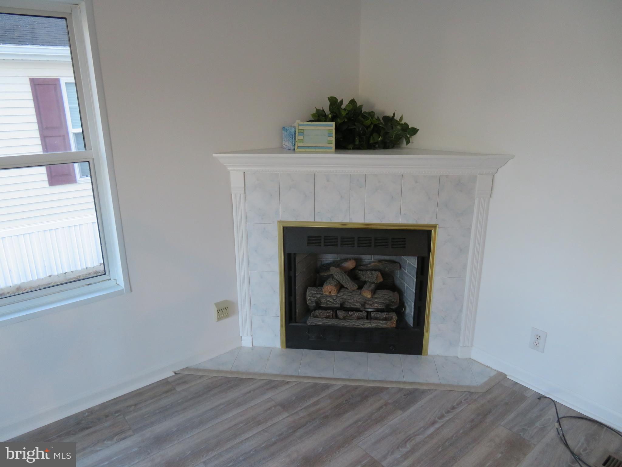 WHITE HORSE PARK I - Residential