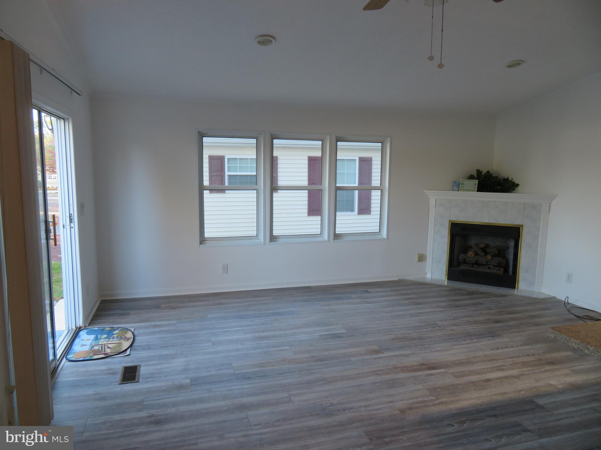 WHITE HORSE PARK I - Residential