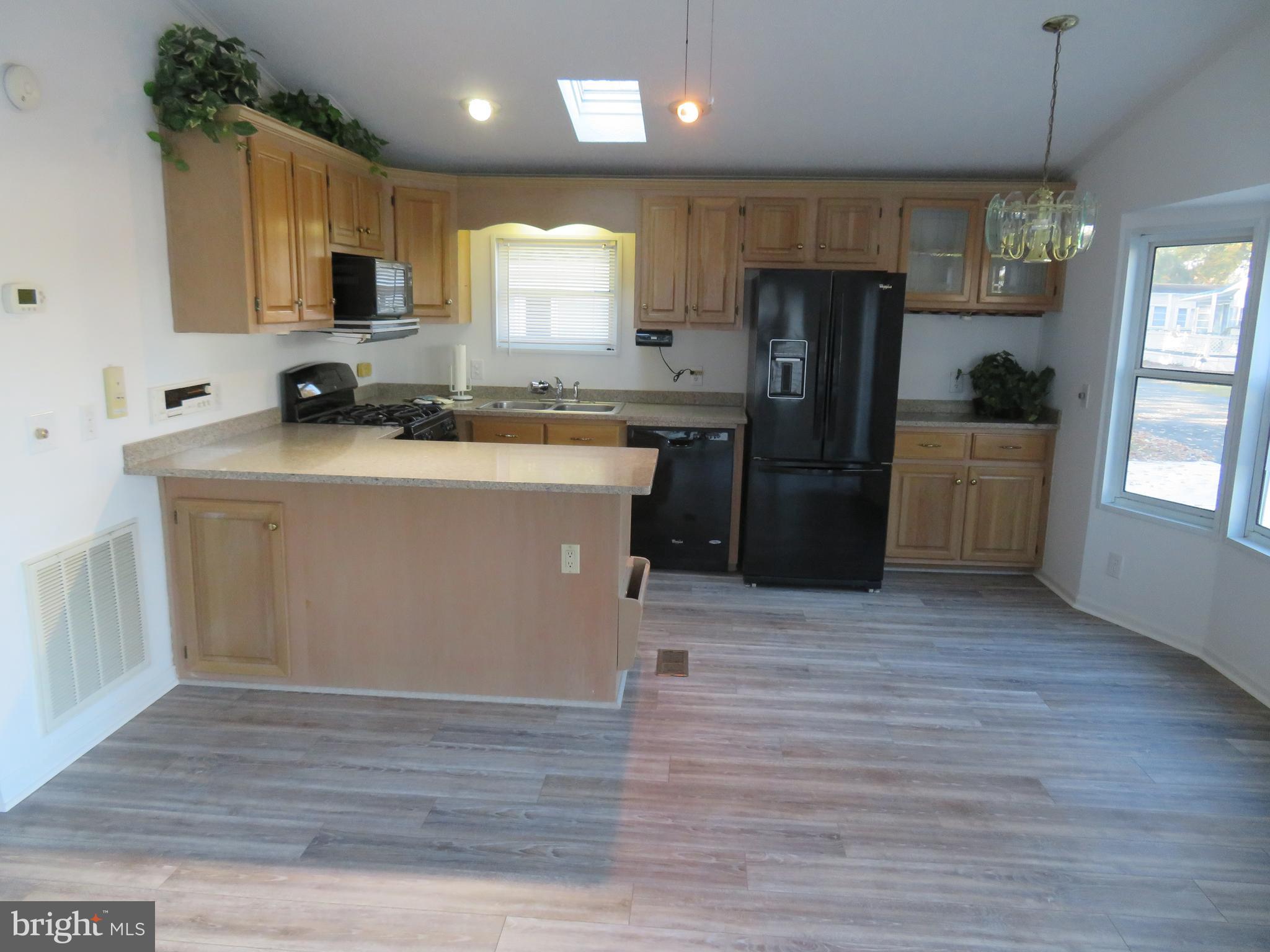 WHITE HORSE PARK I - Residential