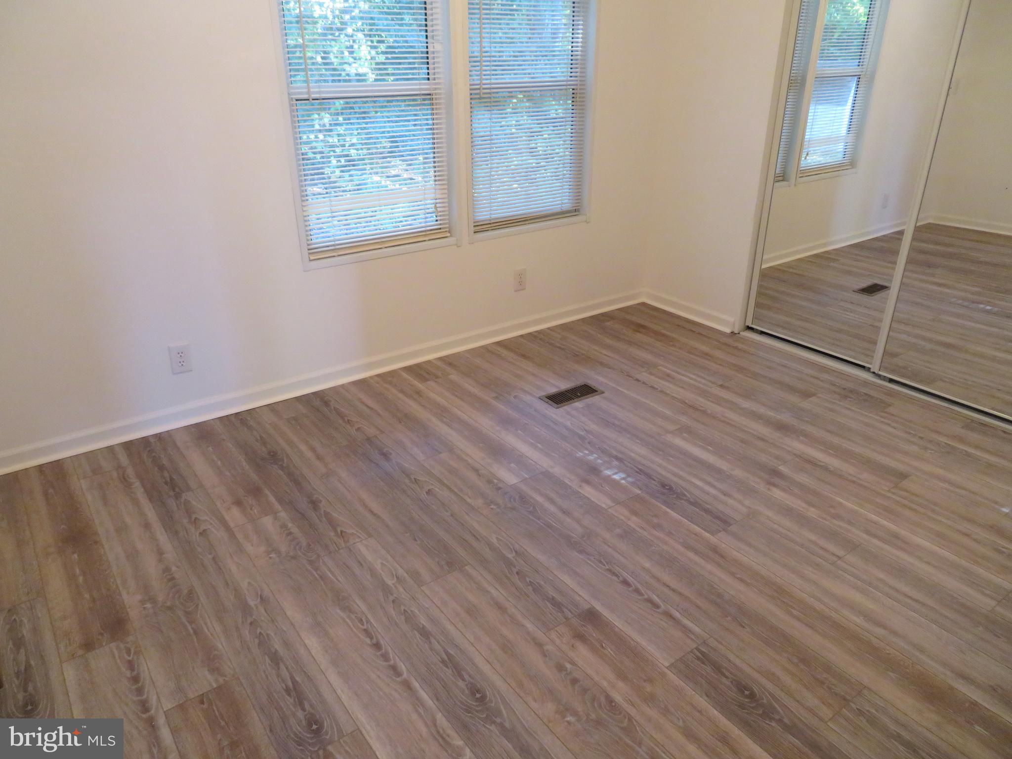 WHITE HORSE PARK I - Residential