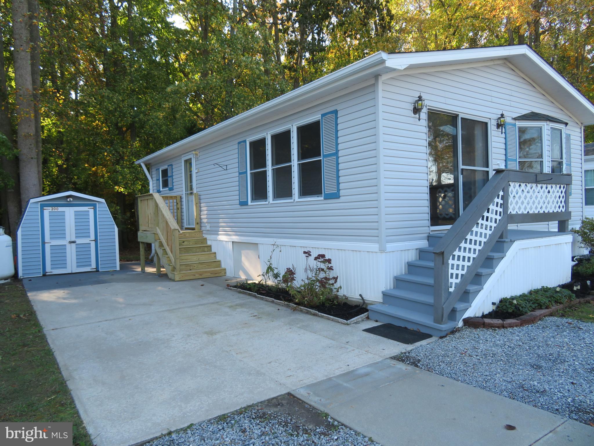 WHITE HORSE PARK I - Residential