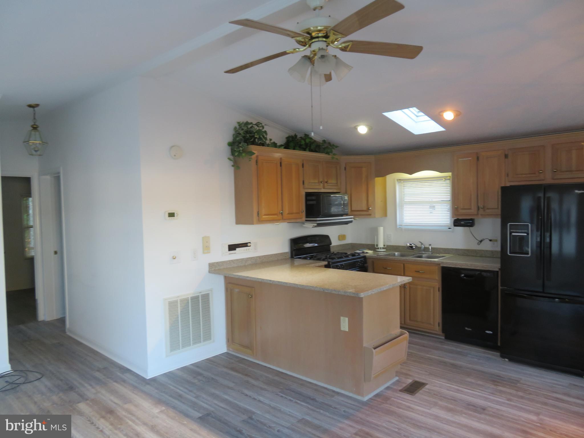 WHITE HORSE PARK I - Residential