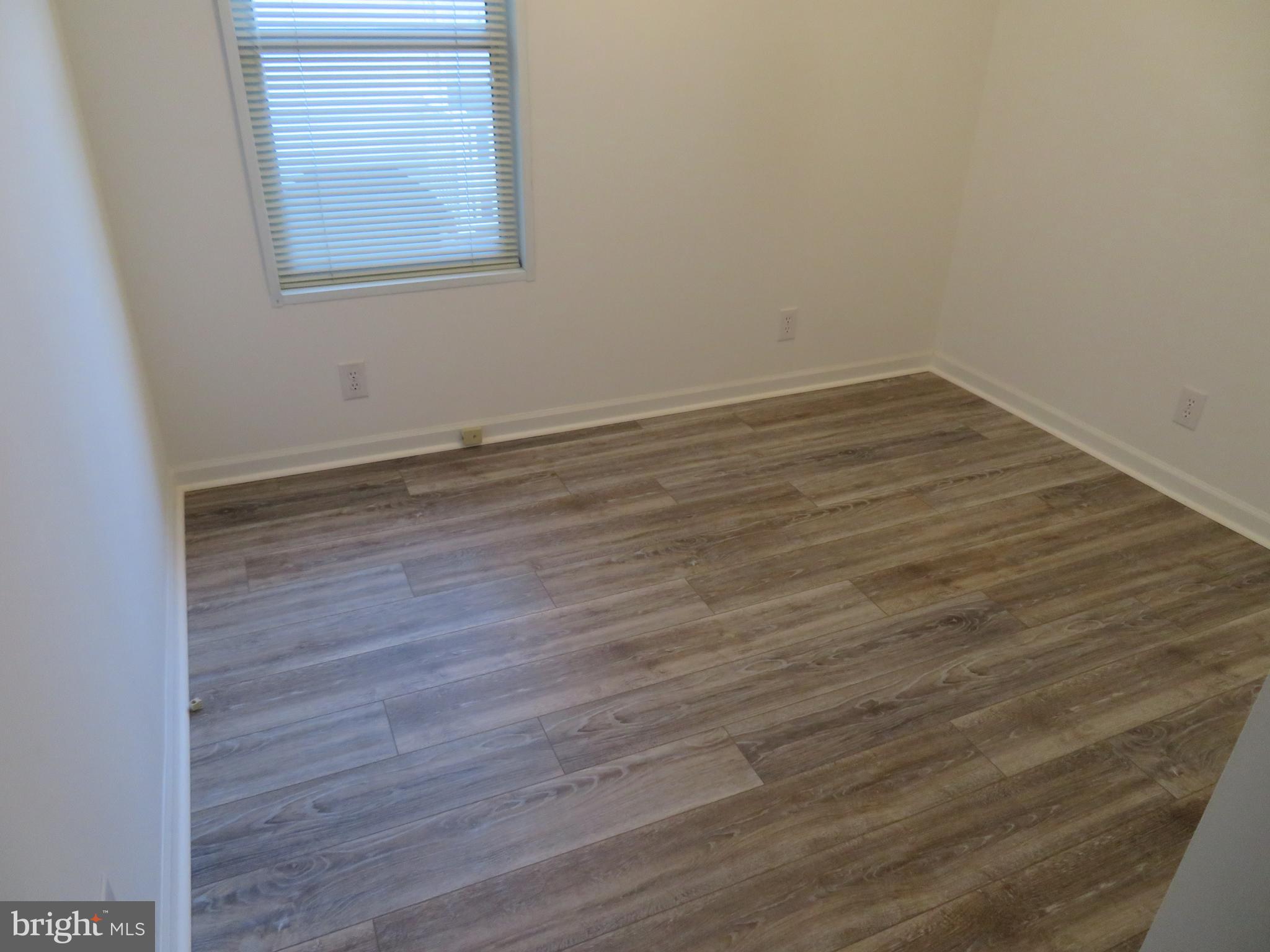 WHITE HORSE PARK I - Residential