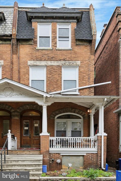 220 BUCKINGHAM PLACE PHILADELPHIA PA 19104