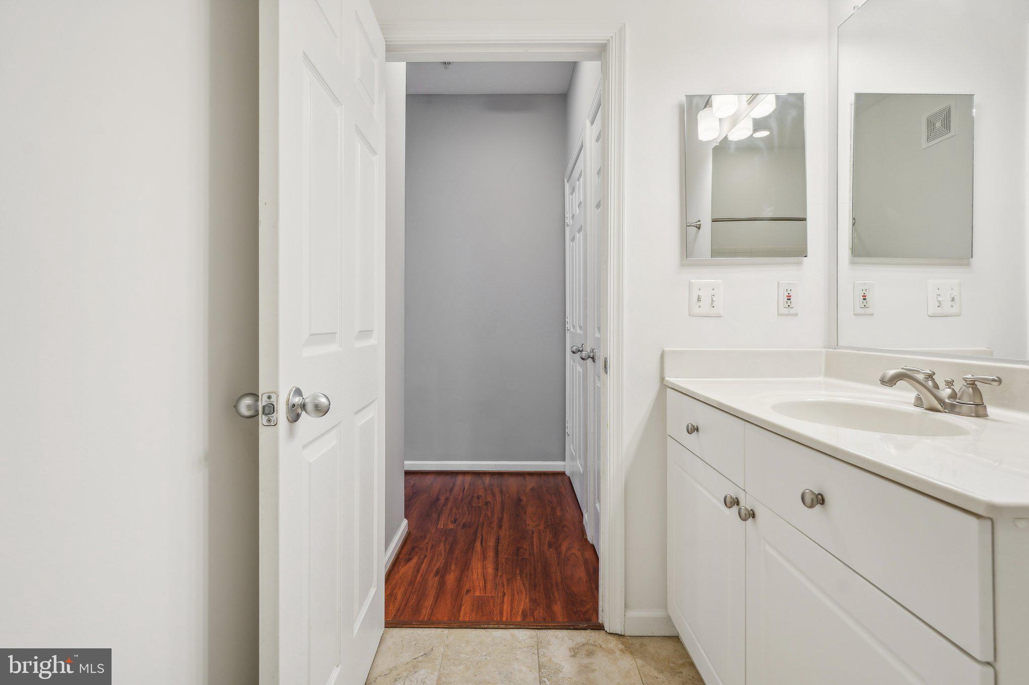 FAIRFAX RIDGE - Residential Lease