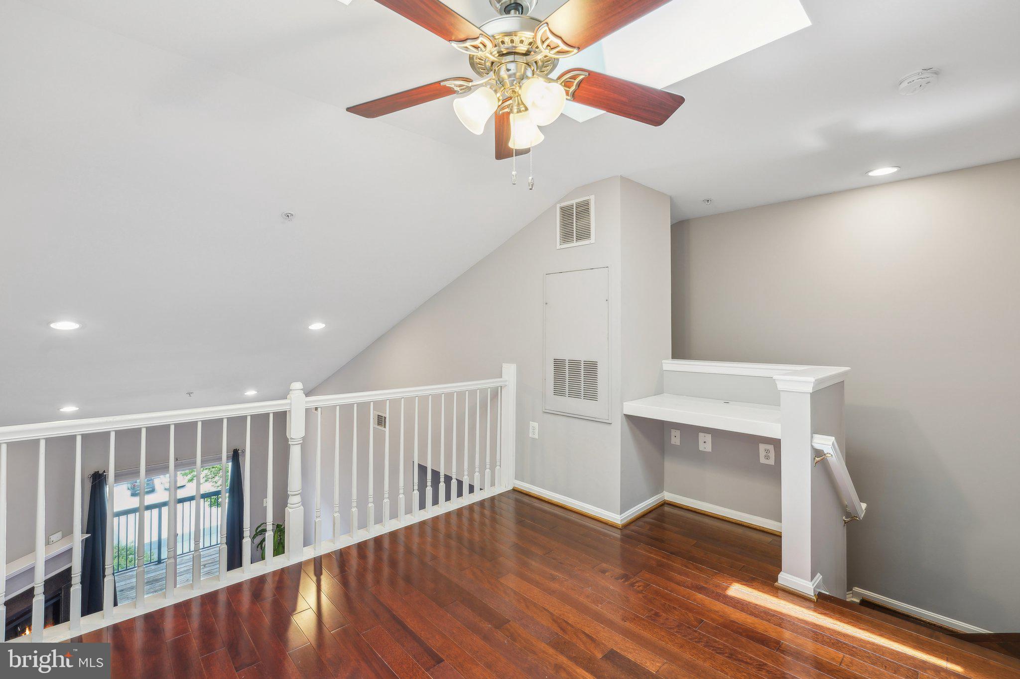 FAIRFAX RIDGE - Residential Lease