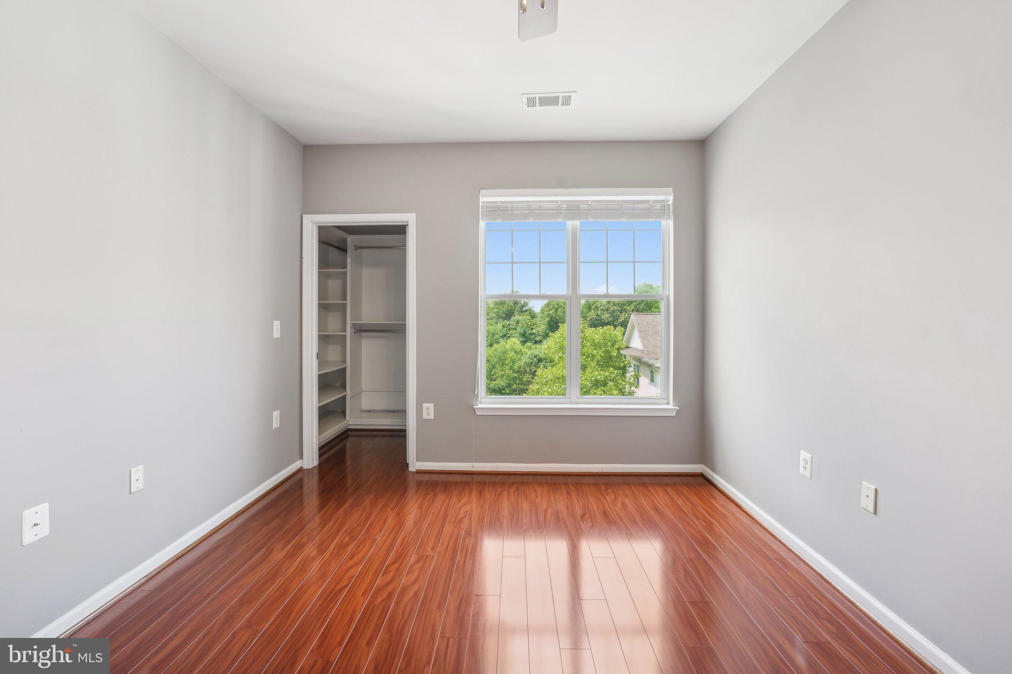 FAIRFAX RIDGE - Residential Lease