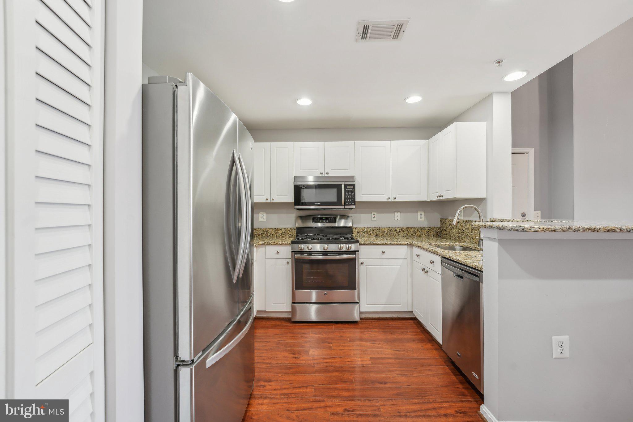 FAIRFAX RIDGE - Residential Lease