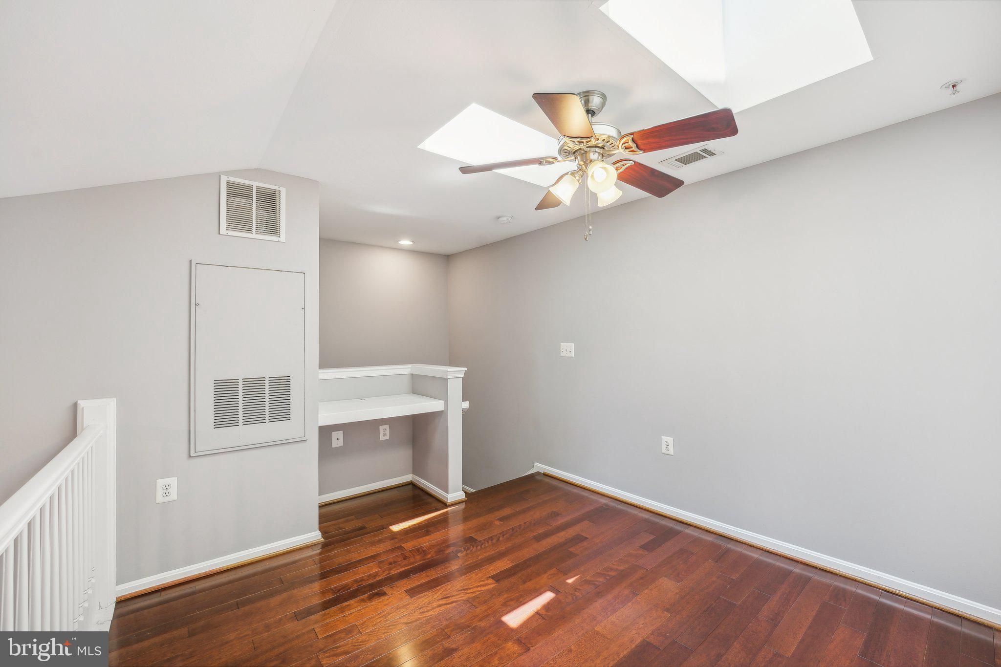 FAIRFAX RIDGE - Residential Lease