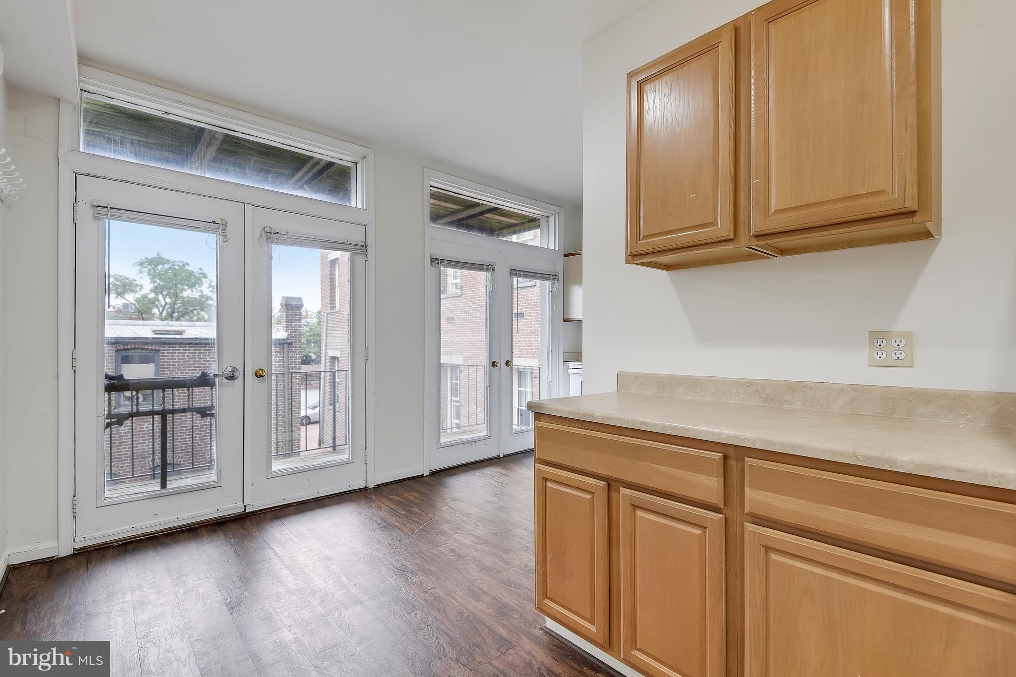 CAPITOL HILL - Residential Income