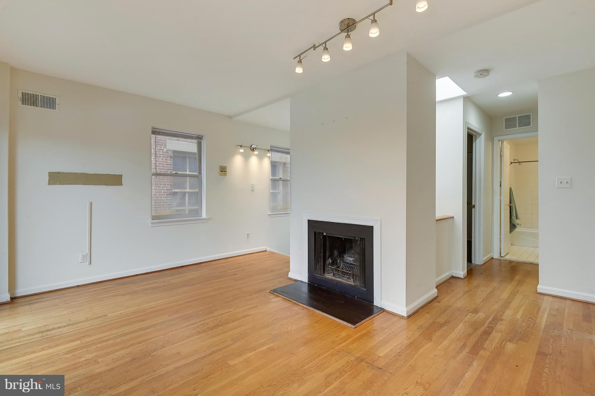 CAPITOL HILL - Residential Income