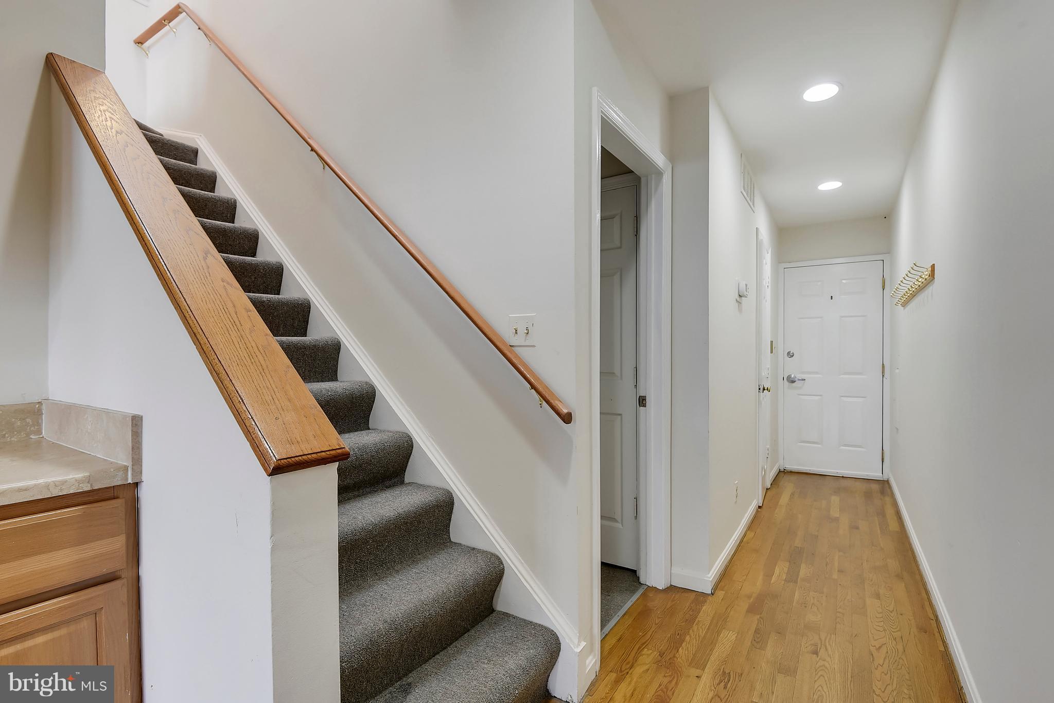CAPITOL HILL - Residential Income