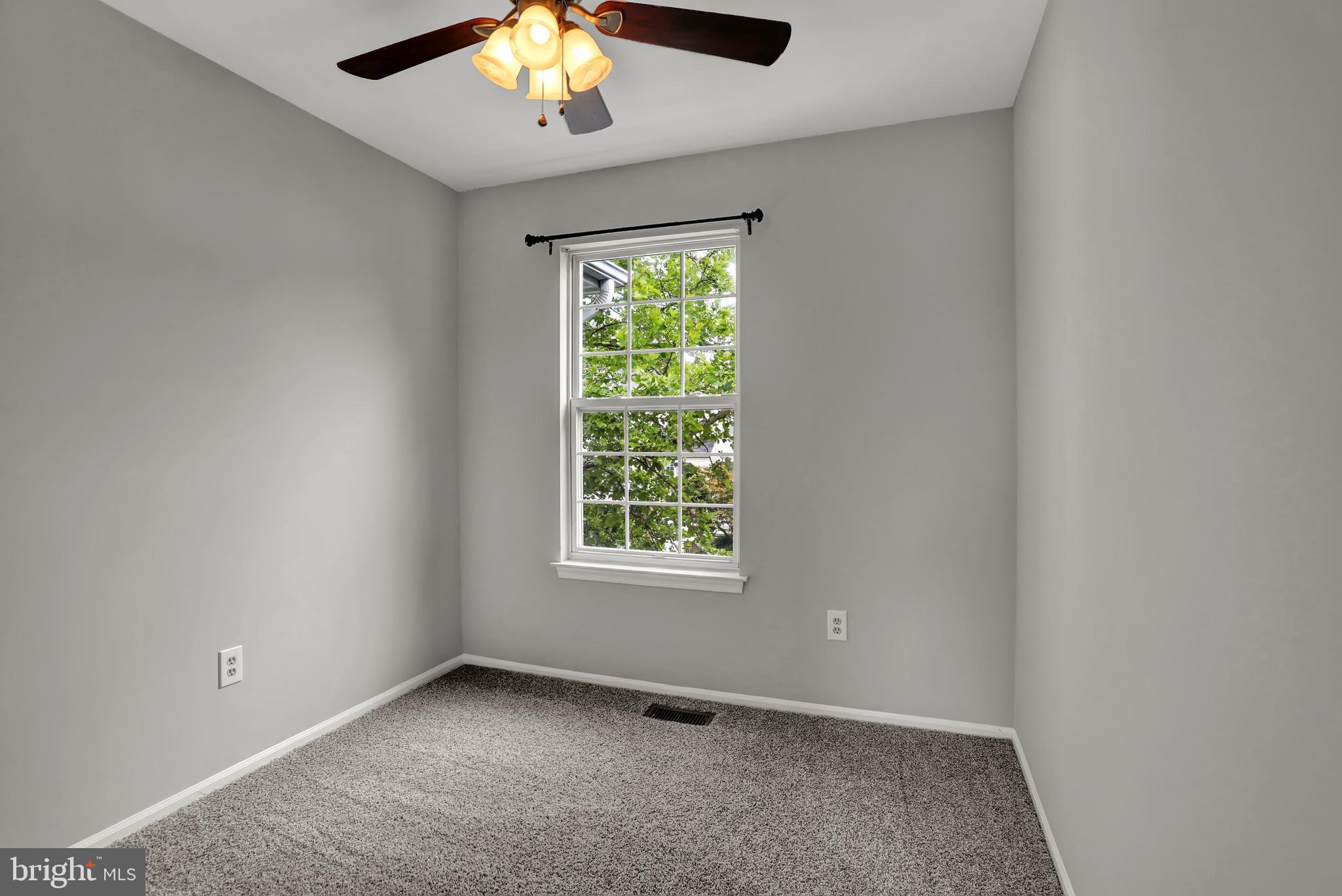 PINEY ORCHARD - Residential