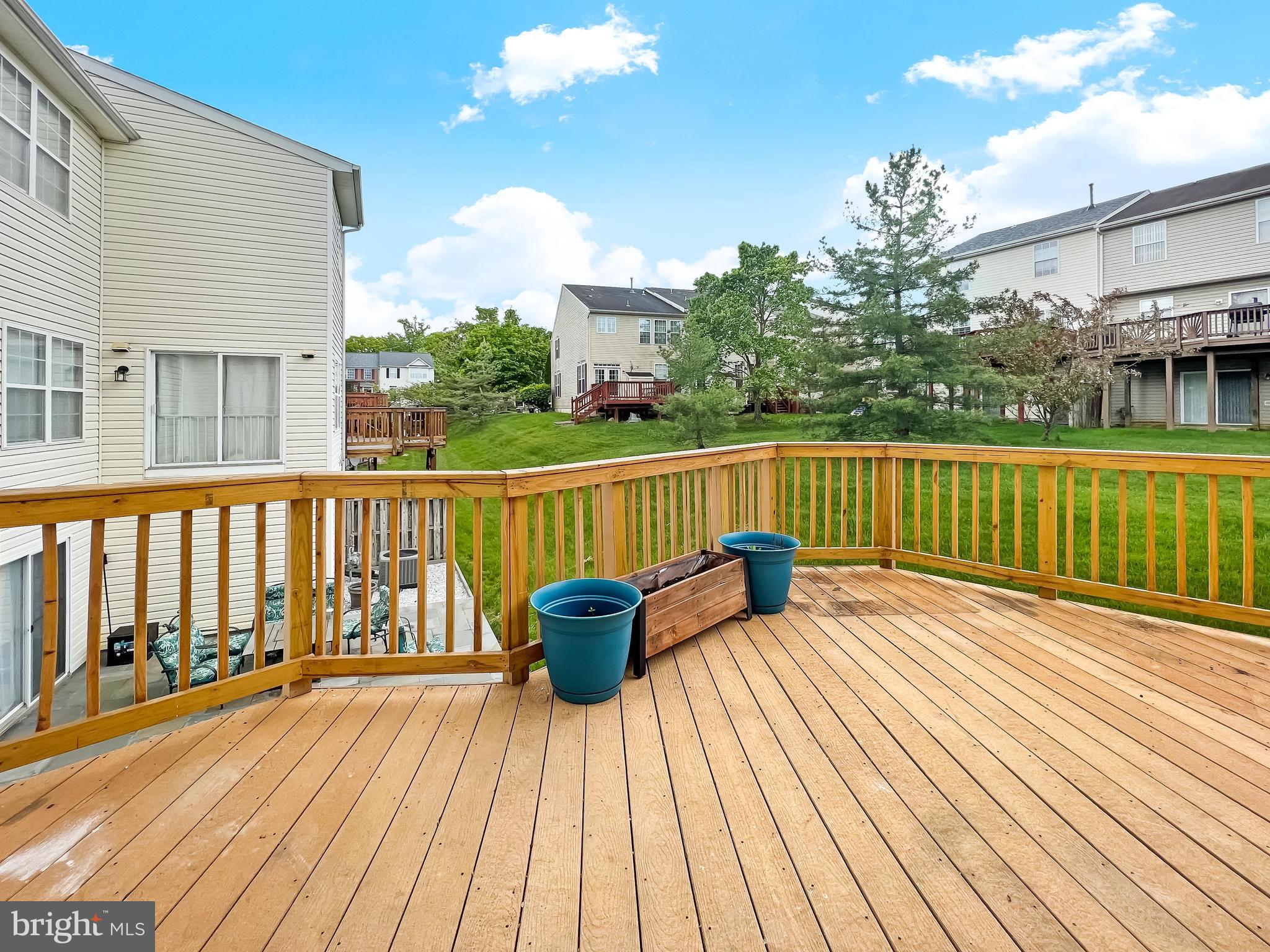 VISTA GARDENS - Residential