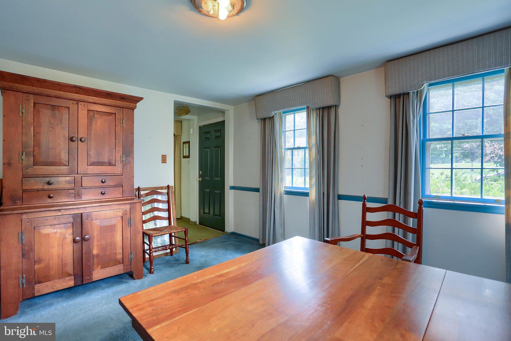 727 ARLINGTON ROAD