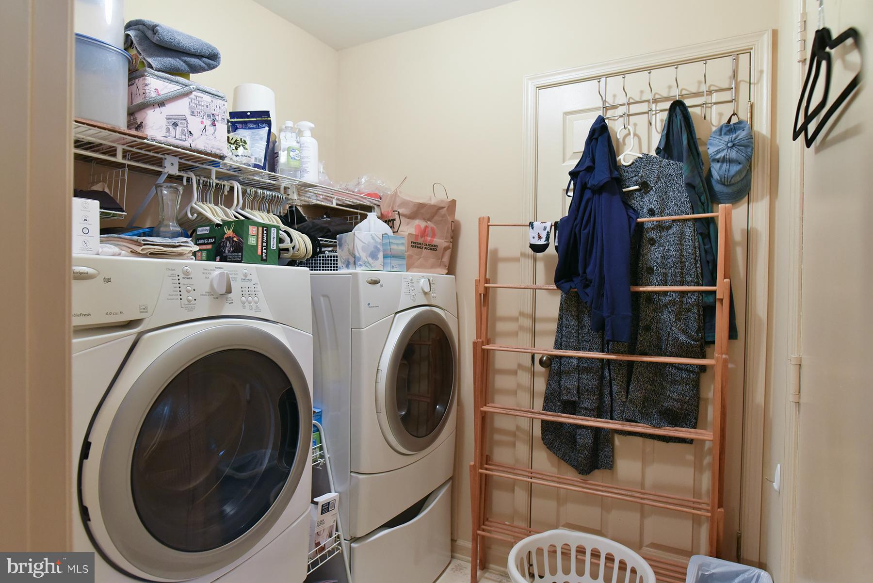 TOWNE OAK VILLAGE - Residential