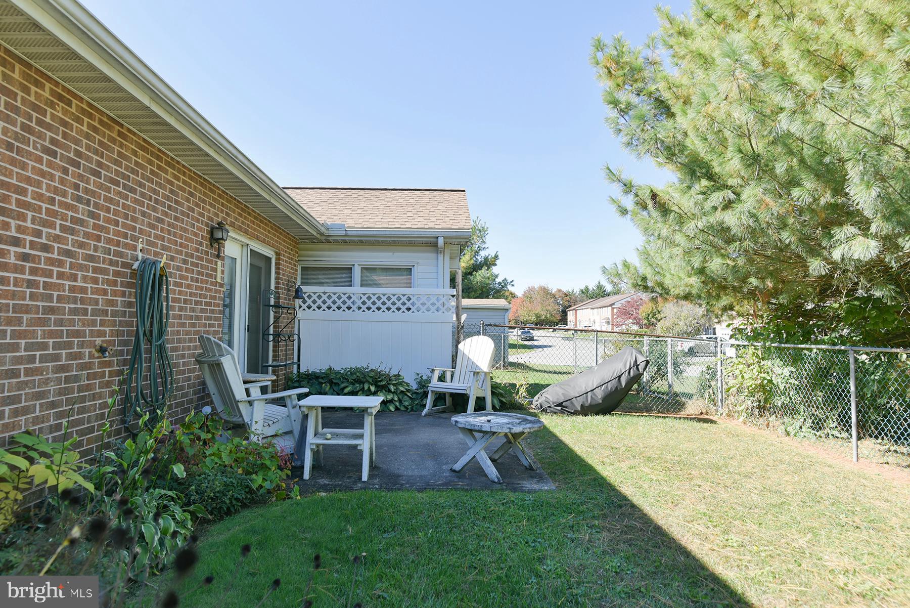 TOWNE OAK VILLAGE - Residential