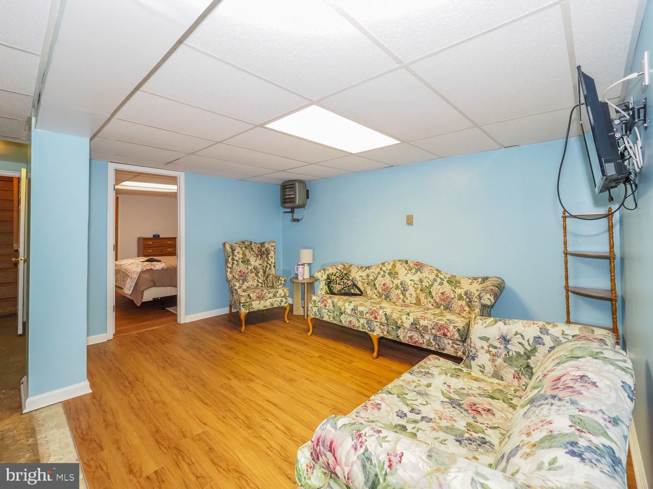 CLEARVIEW - Commercial Sale