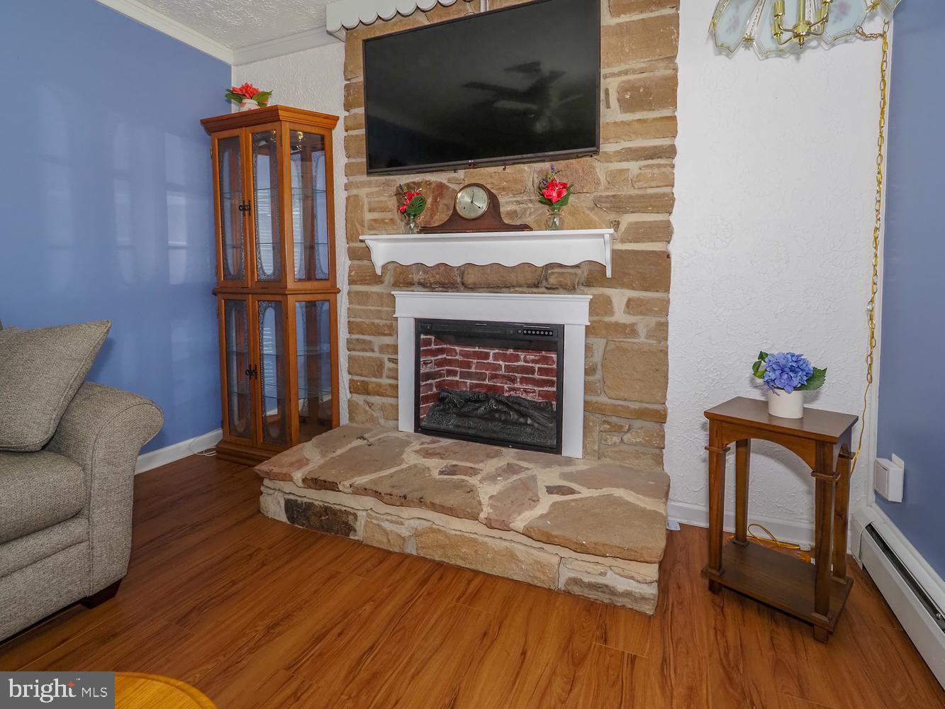 CLEARVIEW - Commercial Sale
