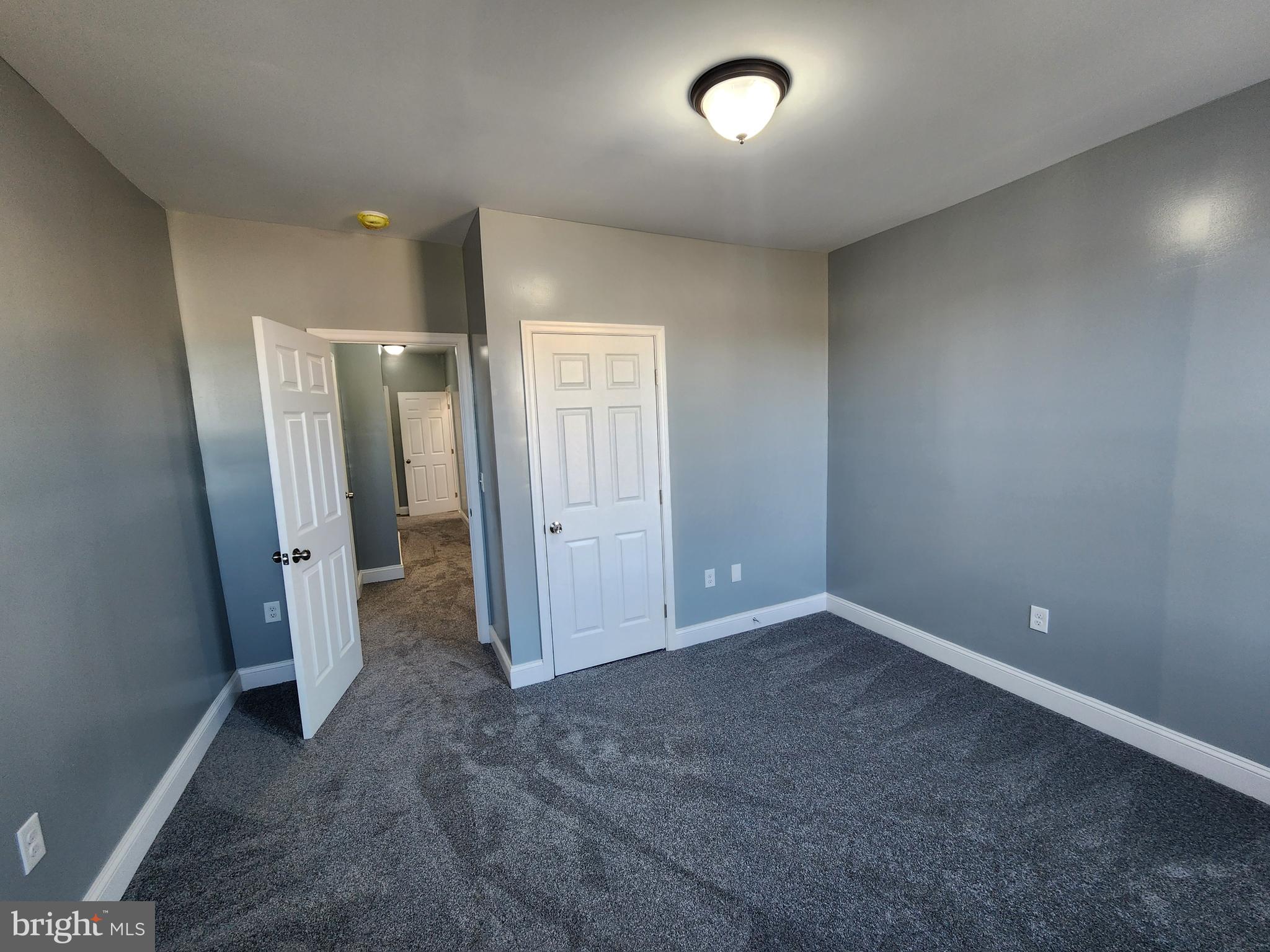 EAST SIDE - Residential
