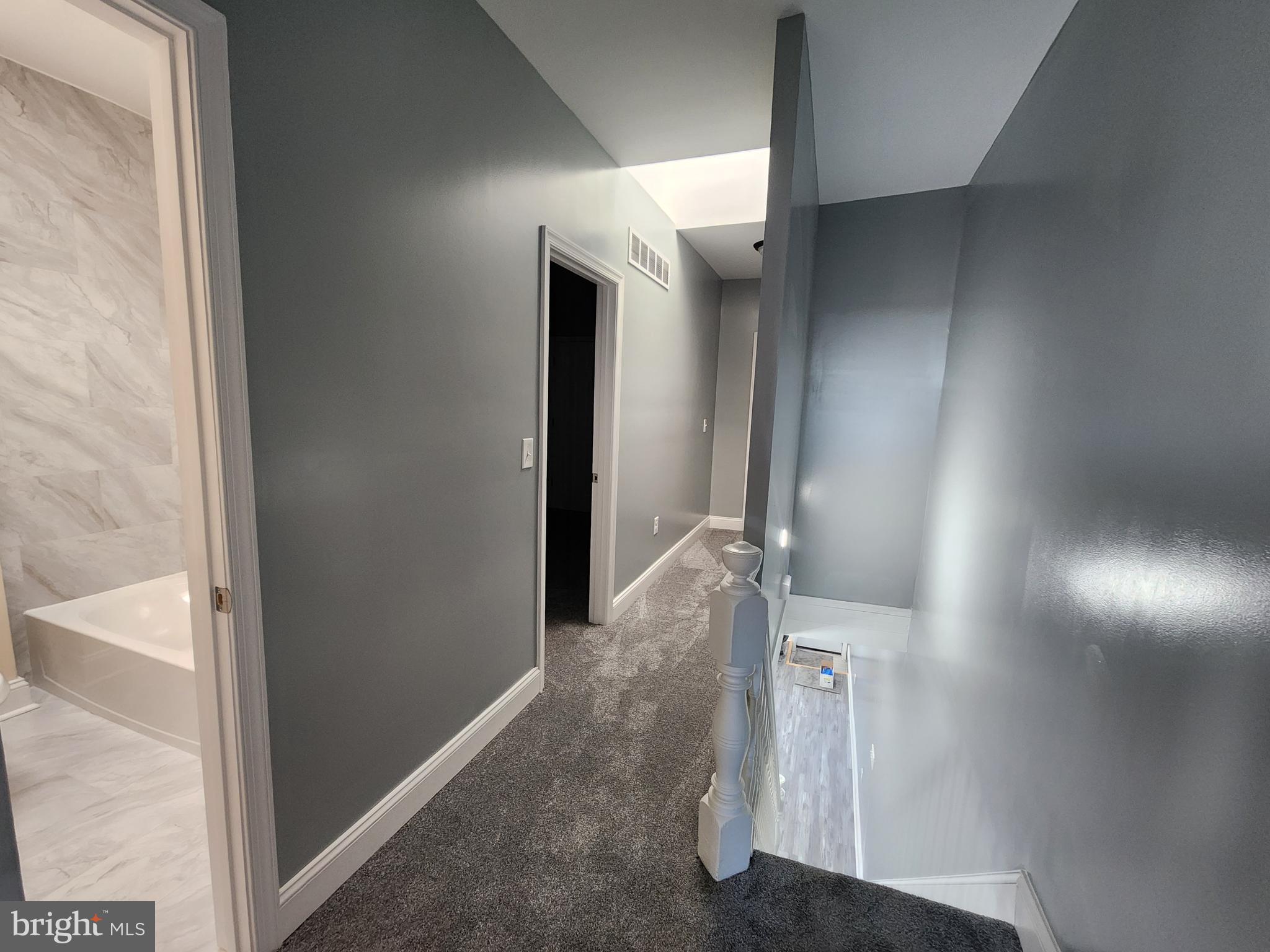EAST SIDE - Residential