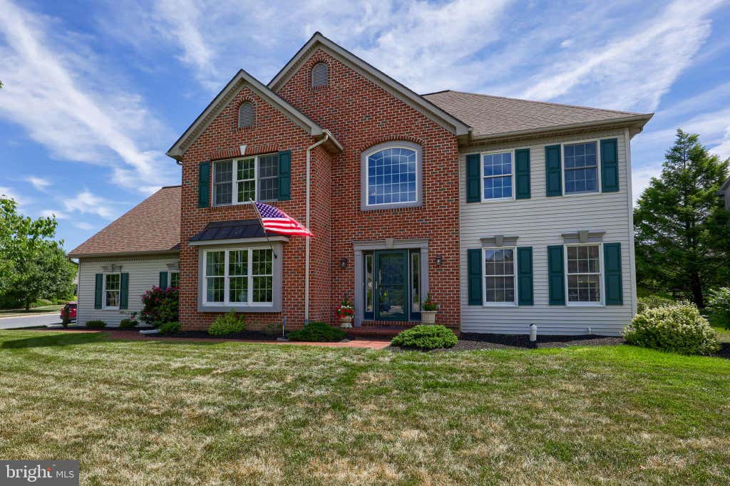 Photo of 1015 Martin Avenue, EPHRATA, PA 17522 (MLS # PALA2090708)