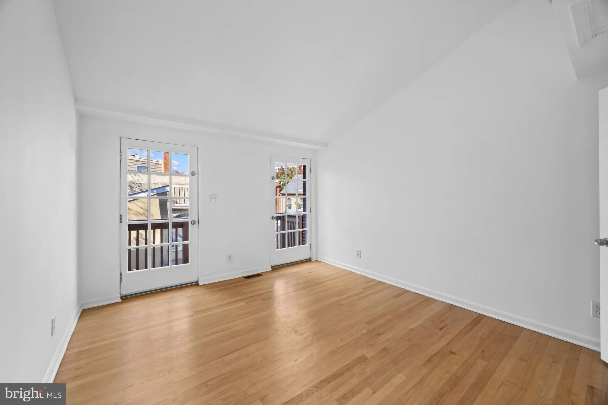 Baltimore, Maryland 21230, United States, 2 Bedrooms Bedrooms, ,2 BathroomsBathrooms,Residential,Coming Soon,229191