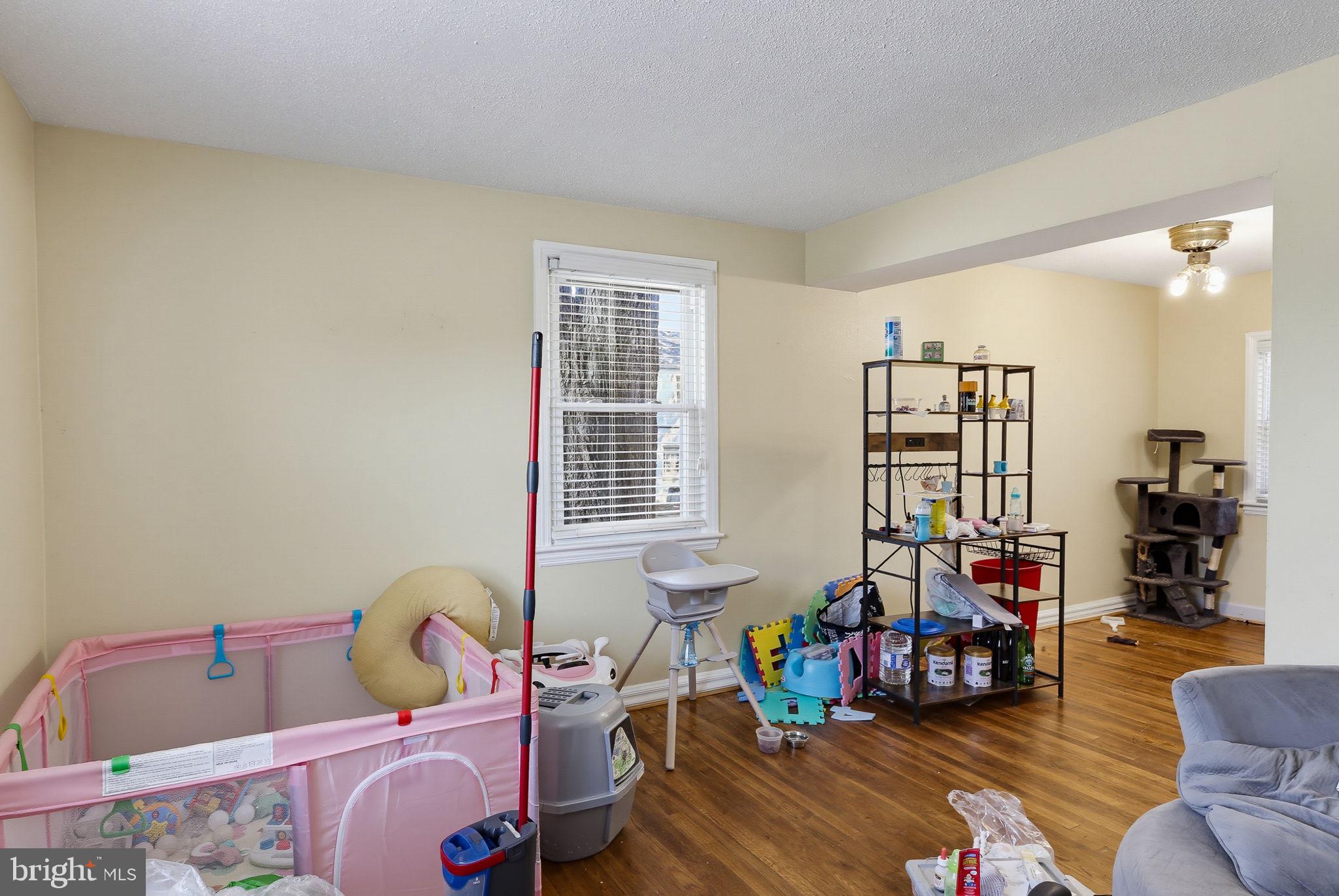 2581 IVERSON STREET