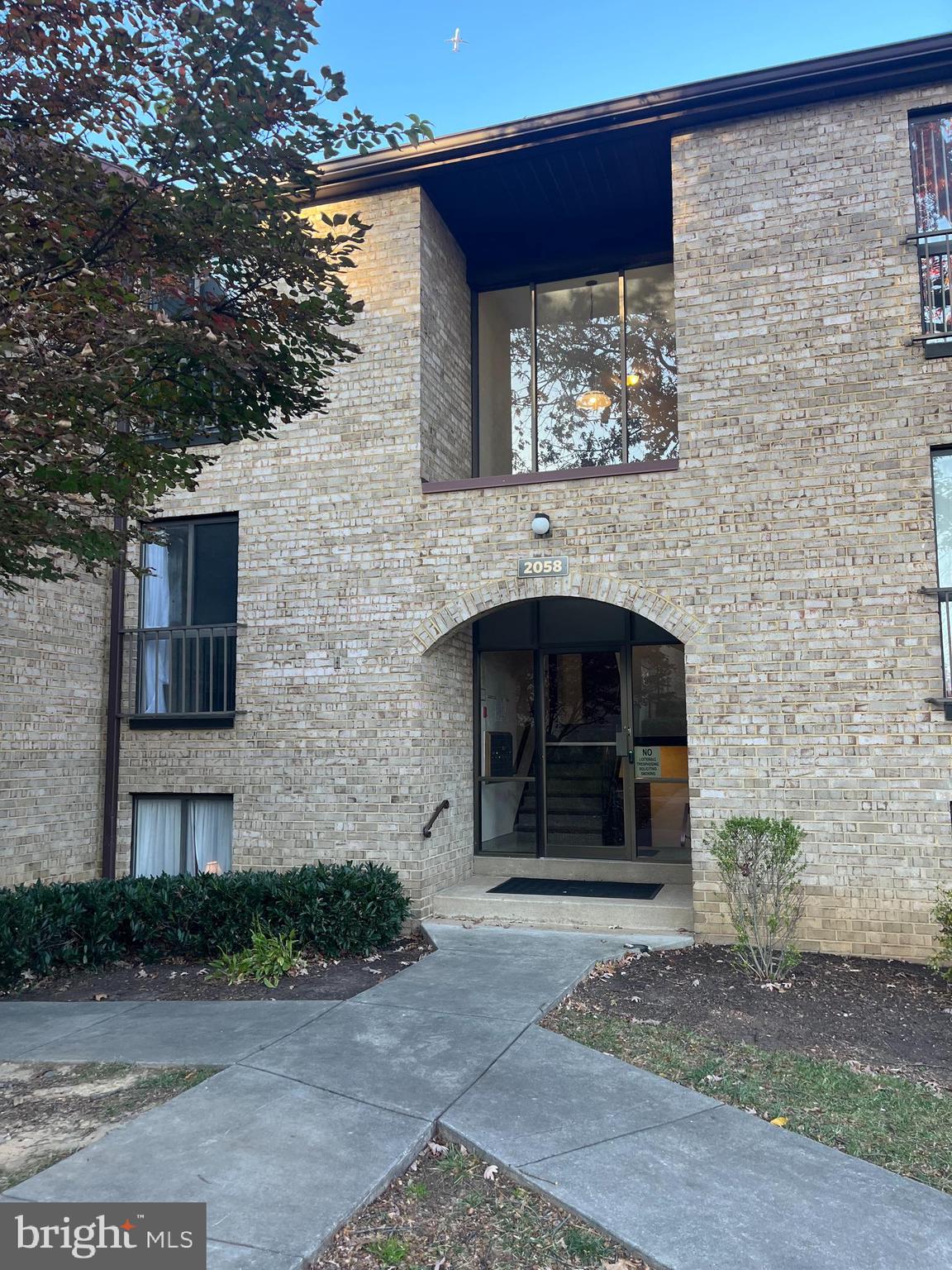 2058 ROYAL FERN COURT 26/1C